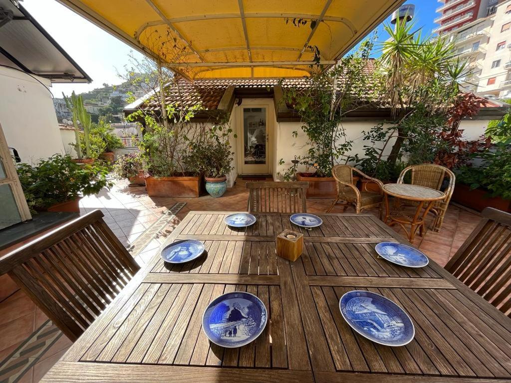 Attico Ventaglieri With Panoramic Terrace Couette-café Naples